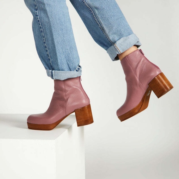 Speed platform ankle boot in Lilac by Intentionally Blank - Picture 13 of 13